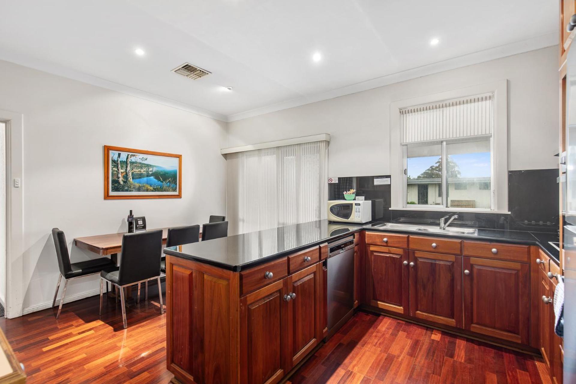 The Commodore Mount Gambier Room photo